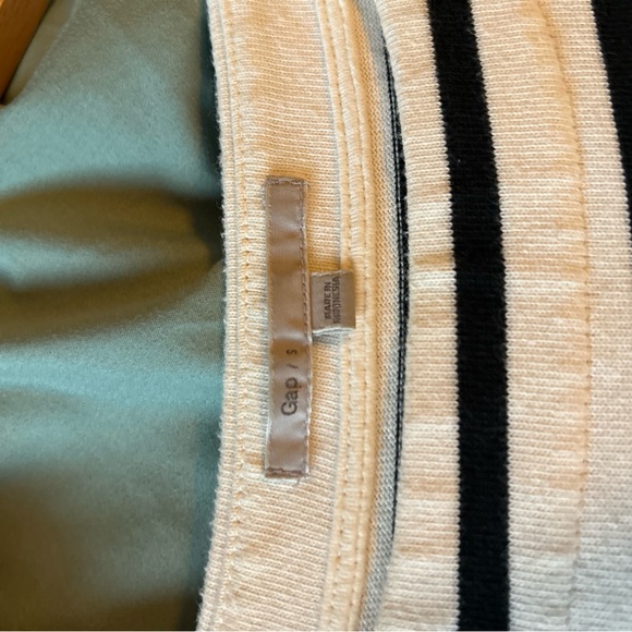 Heavy Knit Cream and Black Dress from Gap - Picture 7 of 7